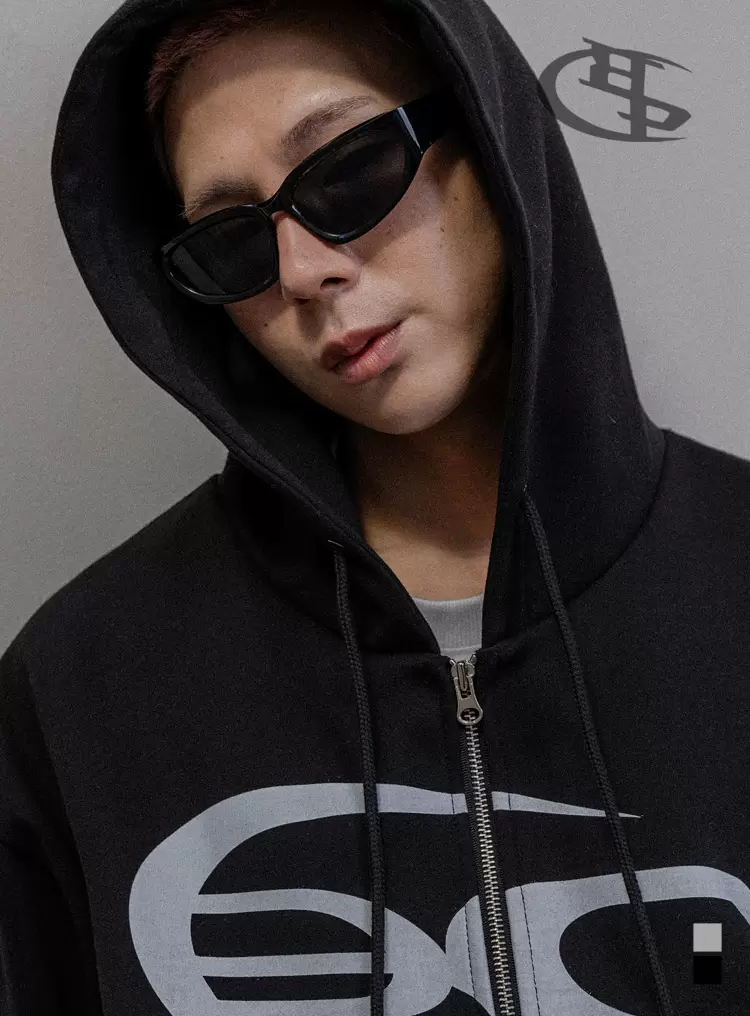 BC 심볼 로고 후드집업 (BLACK)