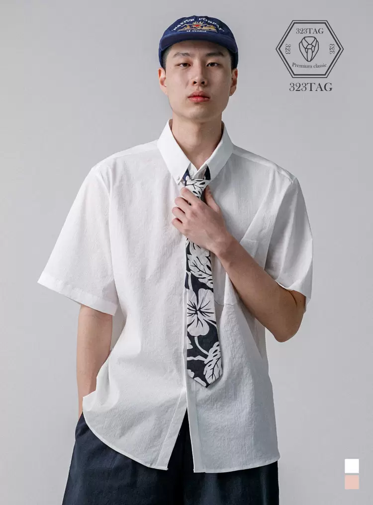 WRINKLE SEERSUCKER STRIPE HALF SHIRT 화이트