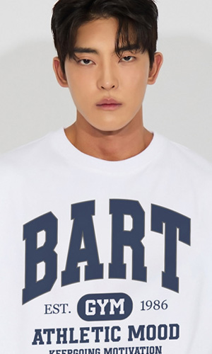 BART 아치 그래픽 롱 슬리브리스_화이트