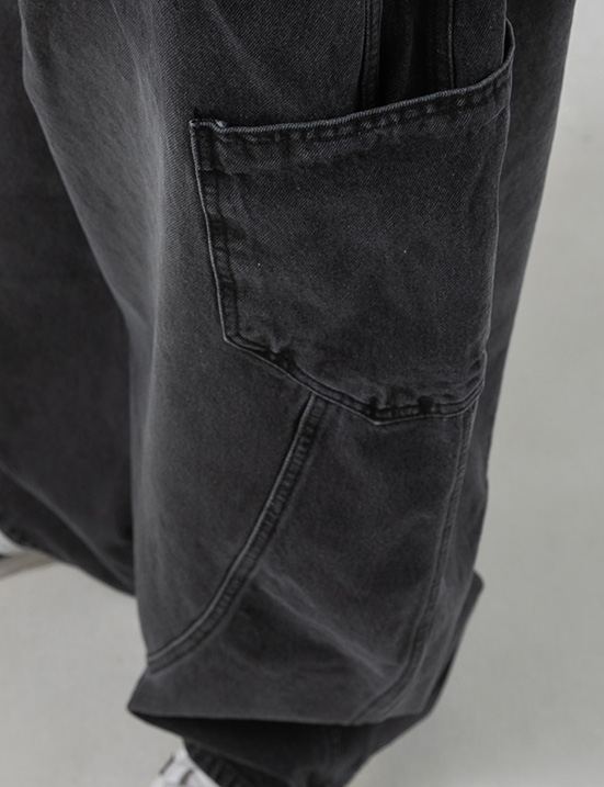 094 사이드포켓 절개 벌룬 데님팬츠 흑청