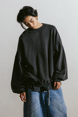 Valley Salt Washed Sweat Shirt