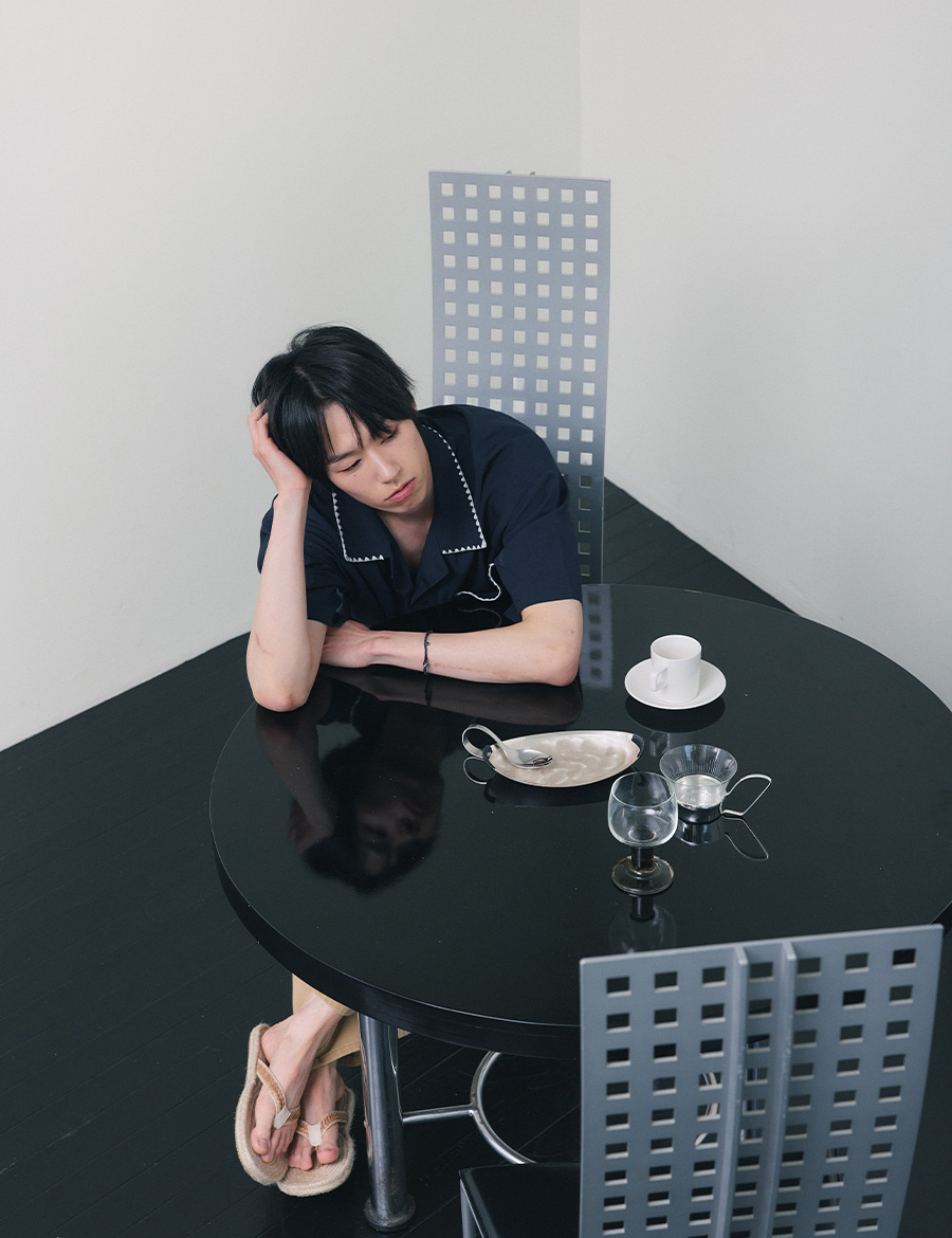 스티치 오픈카라 셔츠 네이비
