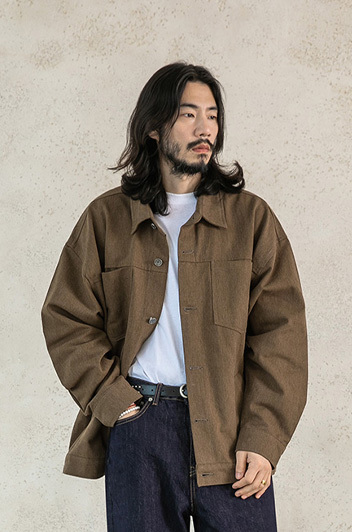 모던 클래식 트러커 자켓 브라운